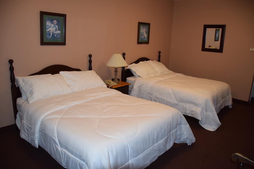 Lynwood Inn Baddeck Inlet Eksteriør bilde